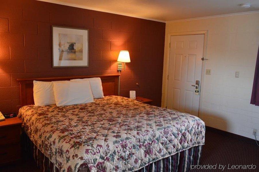 Economy Inn Хермистон Экстерьер фото