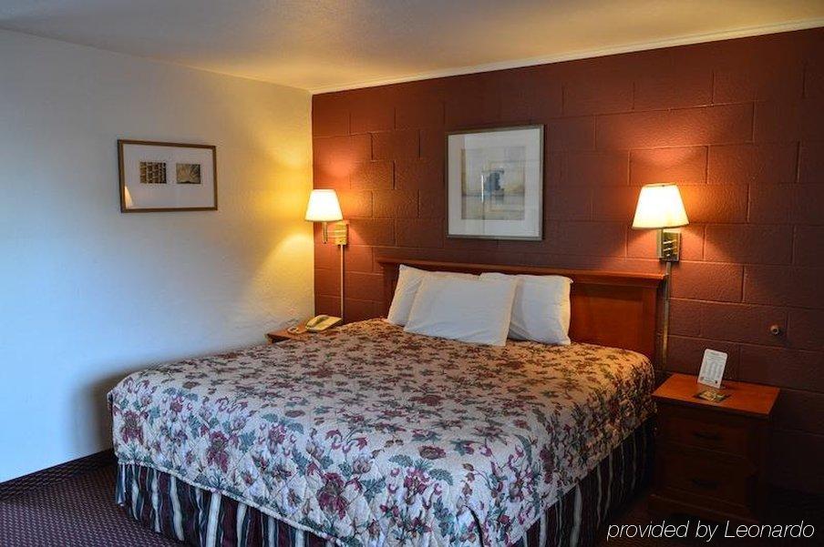 Economy Inn Хермистон Экстерьер фото
